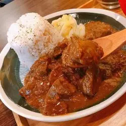 【西武新宿】牛タン好き必見！！ゴロゴロ入った牛タンカレー