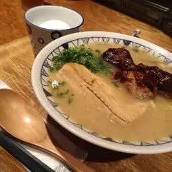代々木でウマすぎると話題！とん汁専門店「炙りスペアリブとん汁」