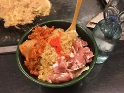 東京月島にある老舗もんじゃ屋♪「まろん」で下町情緒を感じよう◎