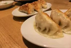 【餃子ゴロッ、肉汁ジュワ】「大豊記」が繰り出す"忘年会特別コース"に満場一致の◎