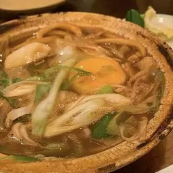 絶対に食べてほしい！愛知の「山本屋本店」の味噌煮込みうどん