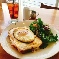 パン好き必見♡自由が丘で自家製パンが自慢のベーカリーカフェへ