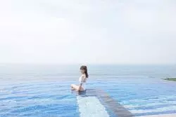 都内から1時間！絶景インフィニティプールでリゾート体験