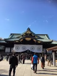 明治神宮イチョウ並木と九段下周辺の御朱印巡りを楽しむ