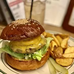 【大阪】アメリカンスタイル☆海外気分でハンバーガーを堪能しよう