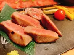 こんなタン料理見たことない。美食家も唸る「AKASAKA Tan伍」とは？