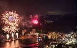 【2023年版】熱海海上花火大会スケジュール＆観覧スポット情報!