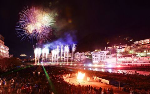 下呂温泉でクリスマスにまったり 花火やイルミネーションも Aumo アウモ