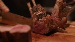 デート・記念日にいかが？「RUSTEAKS」でいただく極上肉♡