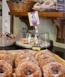 フィンランド1美味しい！？と評判のドーナツを食べてみた！