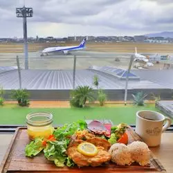 【大阪】空港にあるおしゃれカフェで♪旅の夢を見ましょう