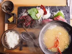 千葉・御宿で伊勢海老！？「白鳥丸」の海鮮定食が豪華で大満足♡
