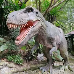 まさかタイムスリップ！？沖縄で恐竜に会える公園へ行ってみよう♪