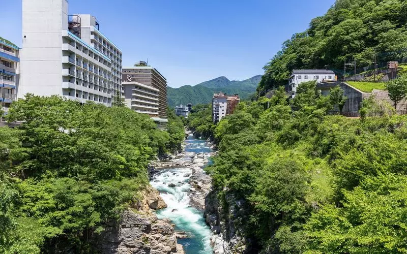 10. 日光の日帰り観光を締めるのは「鬼怒川温泉」	 1枚目