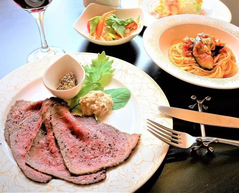 5. 奈良のおしゃれなランチが食べられるお店「リラクゼーションカフェシャンドゥルール」 2枚目