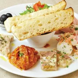 【有楽町】お仕事終わりにワインで女子会！イタリアン食堂「イル バロッコ」♪