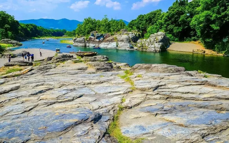 【埼玉】3. 関東の地球の窓☆子連れにもおすすめの観光スポット「長瀞岩畳」 1枚目