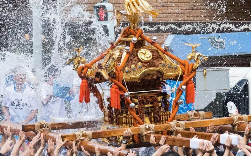 江戸三大祭の一つである例大祭は迫力満点☆ 1枚目