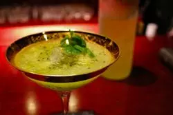 【恵比寿】初めてのバー、女1人。大人のたしなみ体験記 in「Bar Lumiere」