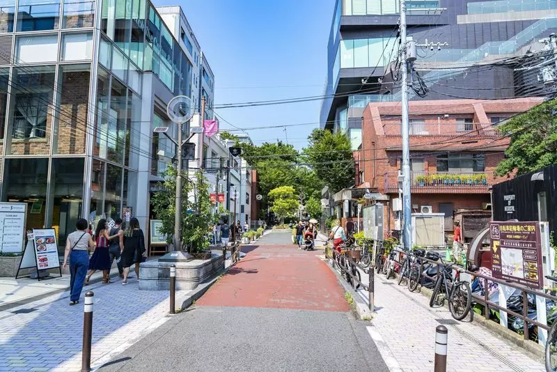 原宿のユニークなお店が立ち並ぶショッピングスポット「キャットストリート」 1枚目