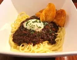 ランチは真っ赤なパスタ屋さん♪渋谷のランチはここで決まり