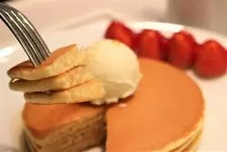 【帝国ホテルのパンケーキ】知らずにパンケーキ好きは語れない、王道の1品を実食！