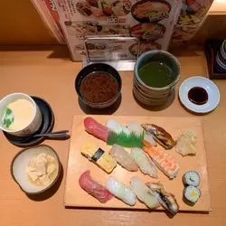 【大阪・心斎橋】商店街から徒歩約1分！千円程度でお寿司ランチ♡
