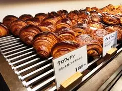 【神戸】幻のクロワッサンを堪能 ♡「パンやきどころ RIKI」