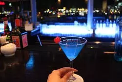 横浜の夜景が"何でもない日"を輝かせた。記憶に残る新ディナーコースが登場！
