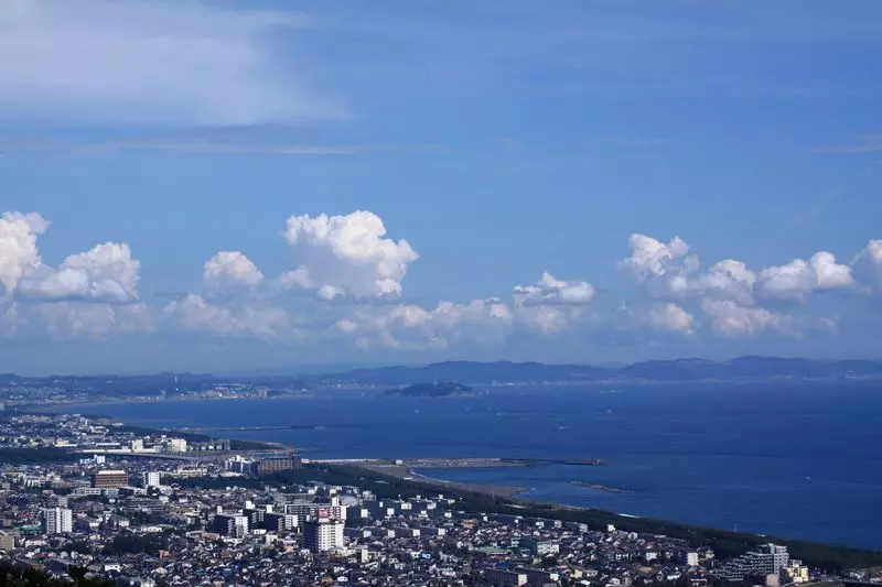 12. 湘南の海が一望できる神奈川の撮影スポット◎【湘南平】 1枚目