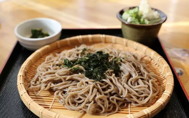 ランチセットがおすすめ！平打ちのお蕎麦は香りや歯ごたえが抜群！ 1枚目