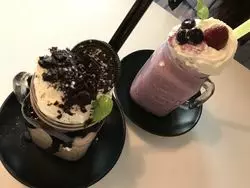新大久保のオシャレなカフェ＆バー「FACTORY45」