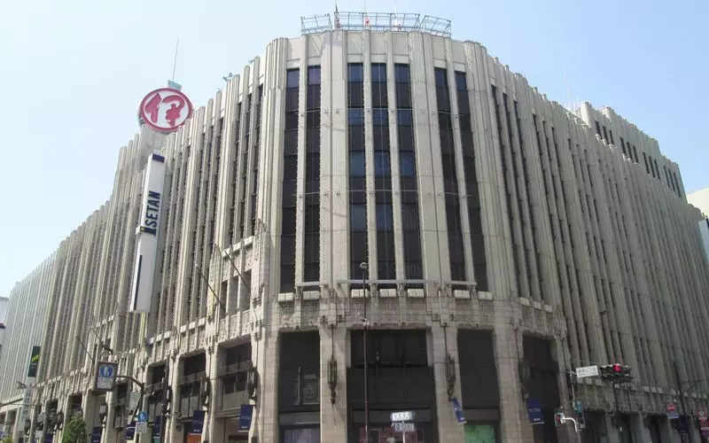 11. 新宿の老舗デパートを観光しよう!買い物も楽しめる『伊勢丹 新宿店』 1枚目