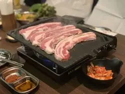 渋谷で韓国料理といえば♡「ホンデポチャ 渋谷店」で絶品サムギョプサルコースを堪能してきた！