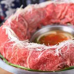 【完全個室】「水面月名駅店」の肉料理で誕生日会を盛り上げる！