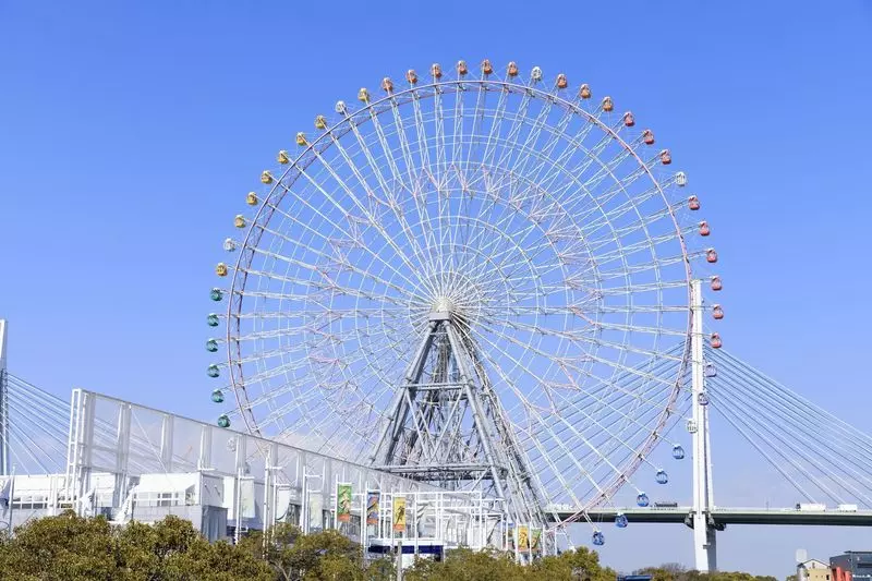 デートの締めくくりには『天保山大観覧車』できれいな風景を楽しみましょう！ 1枚目