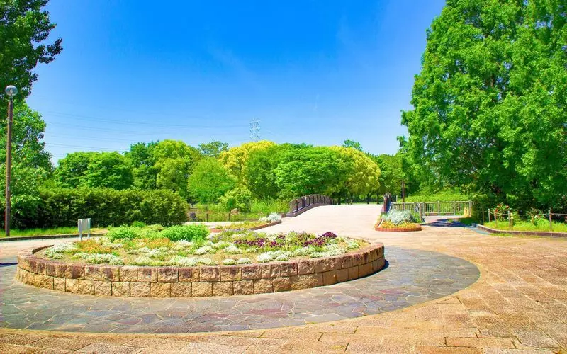 関西のオススメ公園4. 恐竜がいる公園！？「深北緑地」 1枚目