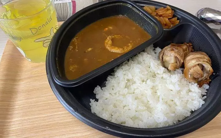 2. 海の恵みがゴロっと！「海の幸カレー」851円（税込） 1枚目
