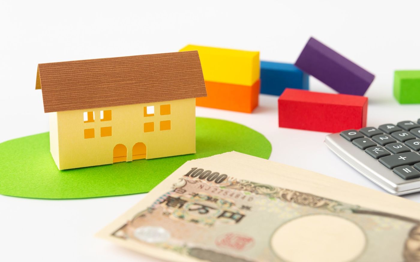 【2022】外壁塗装にかかる費用の相場は？安く抑えるコツもご紹介の画像