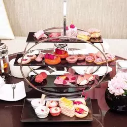【ANAインターコンチネンタル】可愛すぎるルビーチョコレートアフタヌーンティー！