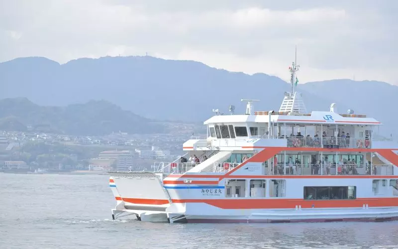 広島の観光名所「宮島」へのアクセス 1枚目