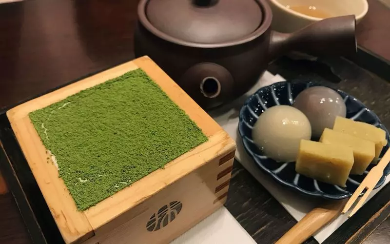 濃厚なクリームと抹茶のティラミスは何度でも食べたい 1枚目
