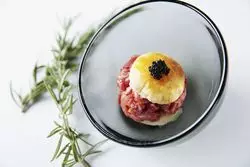 【牛牛 西麻布総本店】豪華絢爛なお肉が食べられる注目のお店！