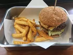 チェンマイで本格的なハンバーガーが食べられるお店をご紹介♪