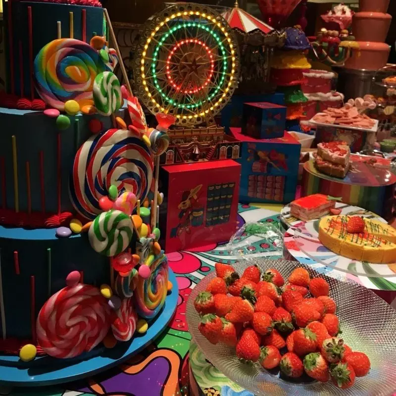 東京いちごスイーツ6. いちごスイーツビュッフェといえば「マーブルラウンジ」 1枚目