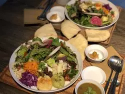 【大阪】お洒落女子がこぞって通う絶品サラダランチ♡