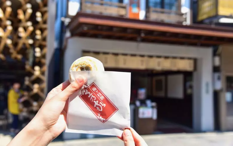 太宰府名物といえば「梅ヶ枝餅」 2枚目