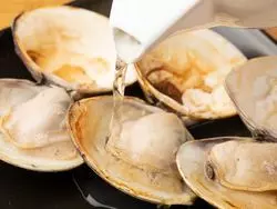 【焼ハマグリル Aoyama】ハマグリが自慢の大人イタリアン♪