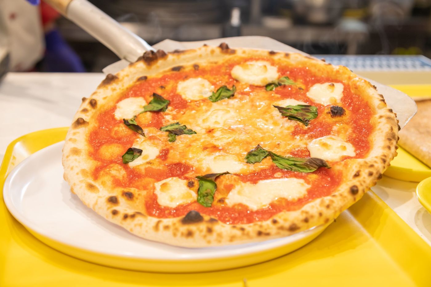 マリノ名物「パルメナーラ」とは？ぐつぐつ土鍋で提供されるもちもち生パスタのフードコート専門店の画像