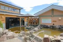 【「湯けむり横丁」みさと】日帰り温泉や岩盤浴で癒しの時を♪